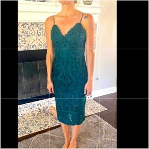 Emerald green lace MIDI dress size 6/S NWOT